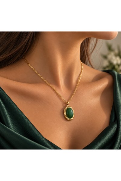Uno Di Famiglia Oval Stone Women's Necklace, Vintage Design Elegant Necklace, Stylish and Modern Women's Accessory