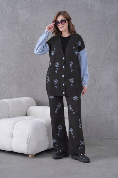 Moda Neval طقم نسائي مكون من قطعتين: سترة كارديجان مطرزة ومزينة بالدينيم وبنط...
