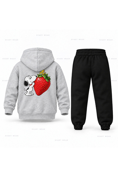 SVART WEAR Σετ παιδικής φόρμας με κουκούλα με στάμπα Snoopy Strawberry