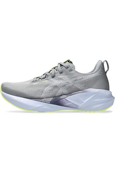 Asics x Awake NY حذاء ASICS NOVABLAST 5 للجري عالي الأداء للنساء