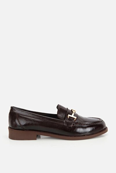 Yaya by Hotiç Kadın Kahverengi Rugan Tokalı Düz Tabanlı Klasik Loafer