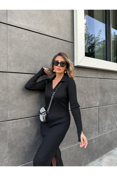 Perry Boutique Rochie neagră din tricot cu guler polo și detaliu cu șliț