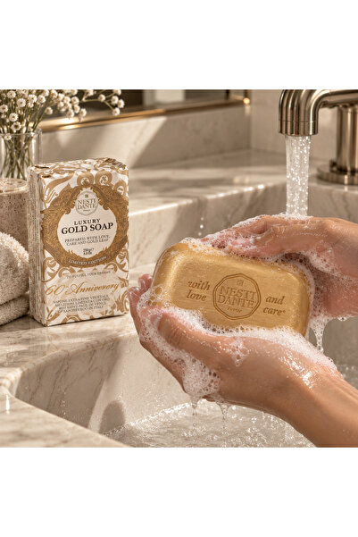 Nesti Dante Luxury Gold Soap Bar 250g | Made with 23K Real Gold Leaf | Italian Triple Milled Vegan Soap | Moisturizing & Nourishing | Limited Edition Luxury | Paraben, GMO, PEG & Petrochemical-Free