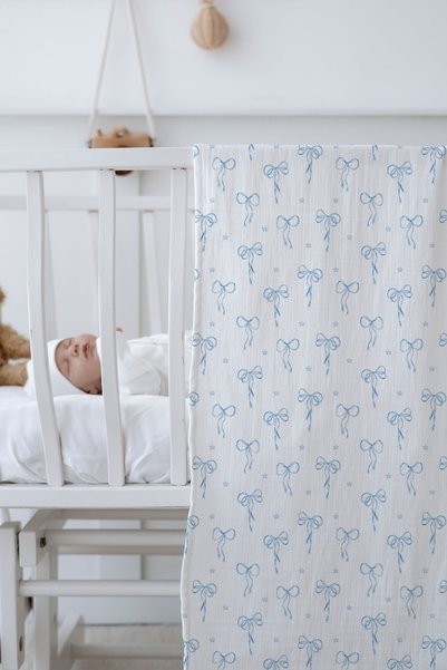 Tuğba Kuğu 4 Layer Muslin Blanket - Blue Dainty Bow