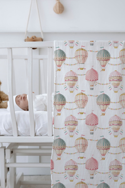 Tuğba Kuğu 4 Layer Muslin Blanket - Pink Air Balloons