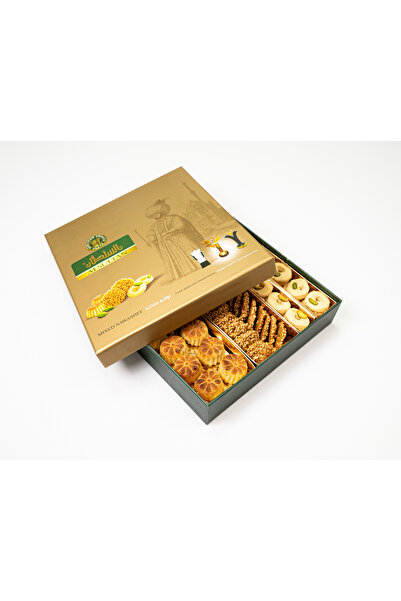 AL SULTAN Sweets Mix Nawashef 750 g - 108 Pieces of Assorted Arabic Dry Sweets - Barazek, Ghraybeh & Ajwa Date Maamoul Gift Box - Traditional Middle Eastern Cookies for Eid, Ramadan & Coffee Serving