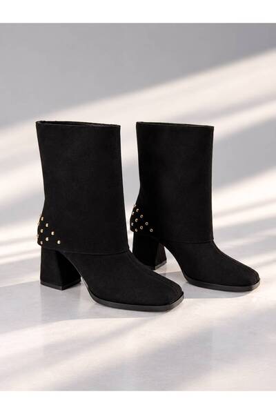 AYS SHOES Γυναικείες μπότες με λεπτομέρεια στον τετράγωνο πάτο και χοντρό τακ...