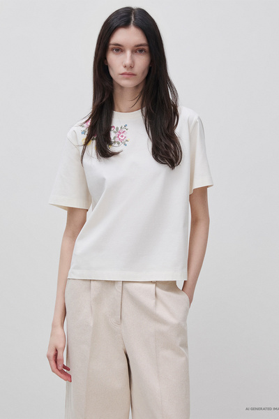 United Colors of Benetton Women's white 100% cotton short sleeve embroidered ...