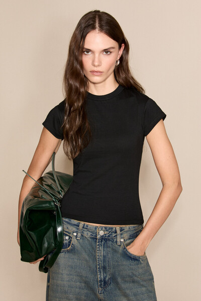 GRIMELANGE Windes women's flexible basic black t-shirt