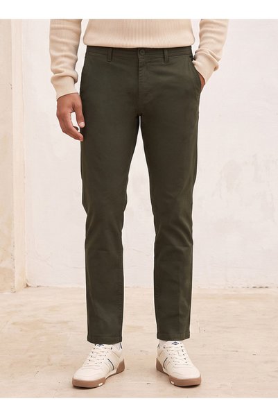 FAV Basic Slim Fit Chinos