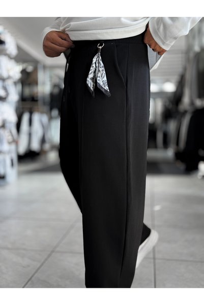 BYBASICMAN بدلة رياضية فضفاضة مع إكسسوارات سوداء WE-5137