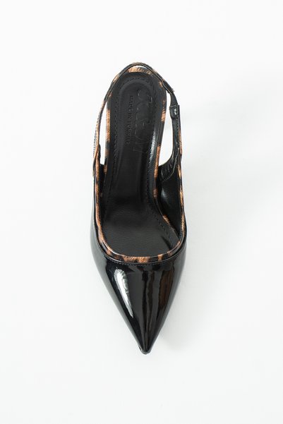 KM shoes حذاء نسائي أسود بكعب مدبب من الجلد اللامع