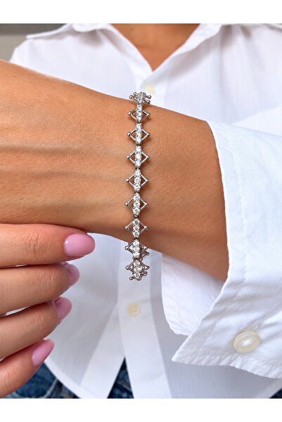 Ressia Triangle Stone Waterway Extended Bracelet