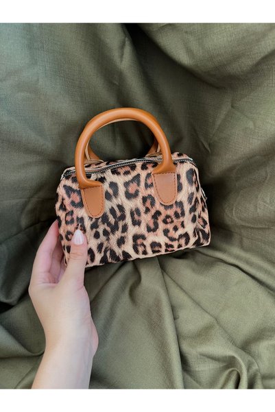 SANTA FLEX Tan Leopard Faux Leather Single Compartment Zippered Adjustable Strap Shoulder Bag (Long Strap Is Black Faux Leather)