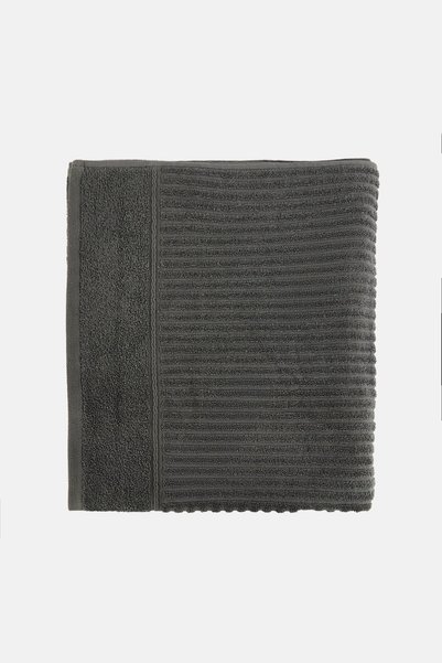 Kathy Ireland Jacquard Bath Towel, Assorted