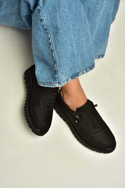 Fox Shoes U555040401 حذاء نسائي من الجلد الطبيعي باللون الأسود