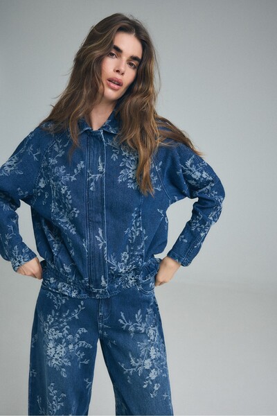 Stradivarius Çiçekli jakarlı kumaş ceket