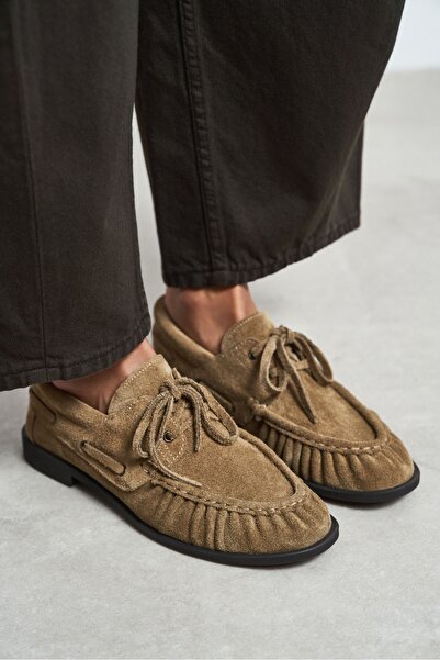 NİŞANTAŞI SHOES Katy Rome Bej Hakiki Süet Deri Saraç Büzgü Detay Marin Kadın Loafer