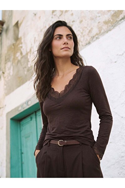 Juuuj Brown Stretchy Viscose Fabric V-Neck Long Sleeve Blouse with Lace Detai...