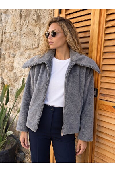 Juuuj Smoked Faux Fur Textured Wide Collar Practical Cut Side Pockets Metal Z...