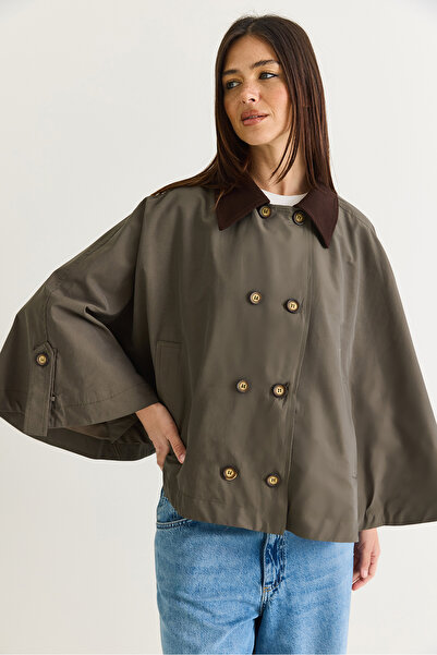 Bianco Lucci Women's Contrast Collar Pocket Detailed Lined Oversize Poncho Tr...