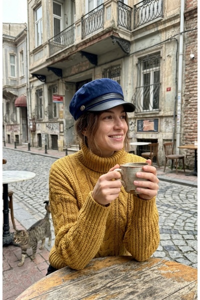 emybox Kadın Süet Dokulu Deri Siperlikli Kaptan Şapka Vintage Kasket Şerit Detaylı Kışlık Ressam Şapkası Baker Boy Trend Aksesuar