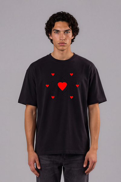 VSRN Tricou oversize negru cu imprimeu frontal Heart Atom Design