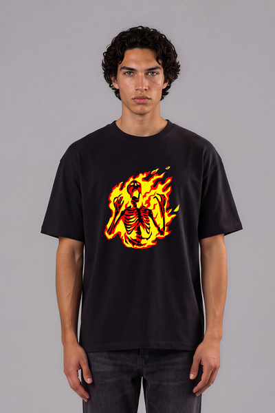 VSRN Tricou oversize negru cu imprimeu frontal Burning Skeleton Design