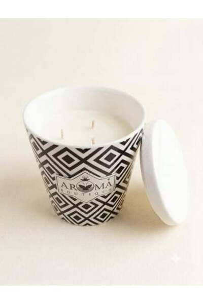 Aroma Luxury Scented Candle "Imperial Leaf" - from Boutique