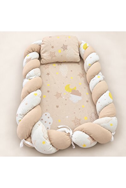 Pure Boutique Baby nest impletit 60x80 cm cu pernuta, model Luna si Stelute, bej pentru nou nascuti