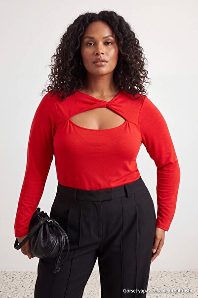 Trendyol Curve Red Cut Out Detailed Body Fitting Soft Buttoned Flexible Knitt...