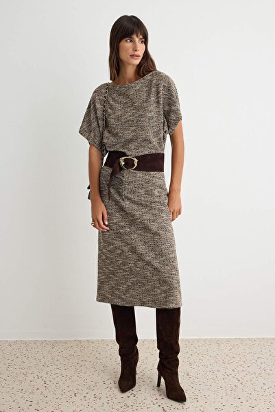 Trendyol Collection Brown Midi Knitted Dress Twoaw27El00235