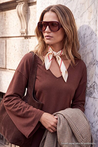 Trendyol Collection Brown Plain Fitted V-Neck Spanish Sleeve Crop/Short Cotto...