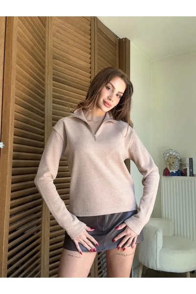 minella moda بلوزة نسائية بتفاصيل سحاب