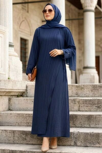 N.S NEVA STYLE فستان إسلامي بتفاصيل غير متماثلة باللون الأزرق الداكن 19303L