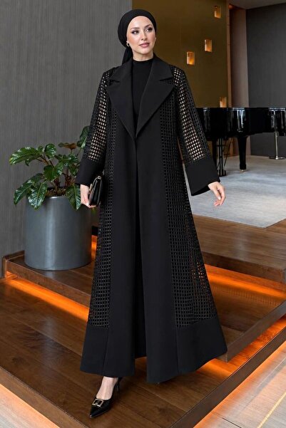 Neva Style عباية سوداء بحزام وتفاصيل شبكية 6320S
