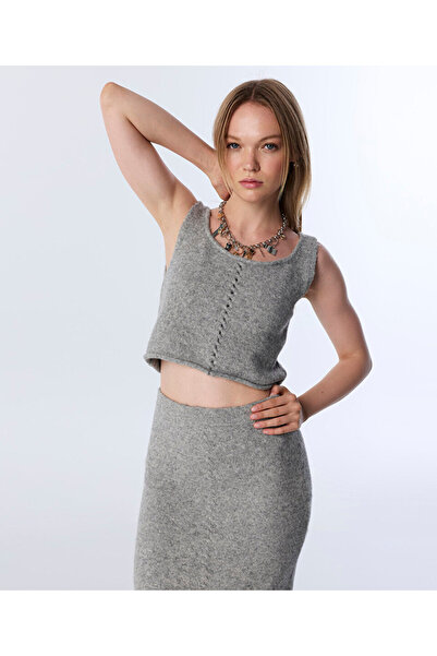 Twist CUTOUT DETAYLI TRİKO