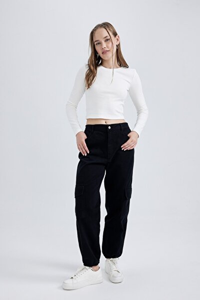 DeFacto Jogger Fit Gabardin Kumaş Normal Bel Basıc Kargo Cepli Pantolon B0454...
