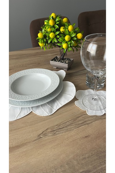 MERİLOYA HOME Daisy Patterned Embroidered Stain-Resistant 12-Piece Large Tableware Set (12 American Service Placemats + 12 Cocktail Napkins with a Gift) All Are Completely Free