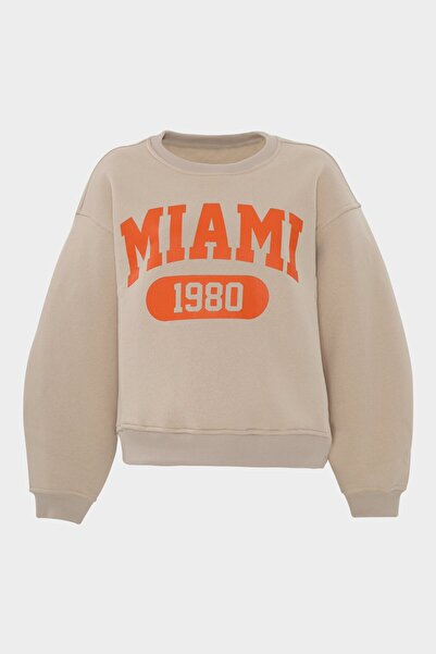 Açelya Okcu Oversize Crew Neck Miami Slogan Sweatshirt
