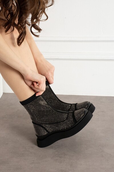 dabab shoes Γυναικείες μαύρες ελαστικές μπότες Aviana με λεπτομέρεια από πέτρ...