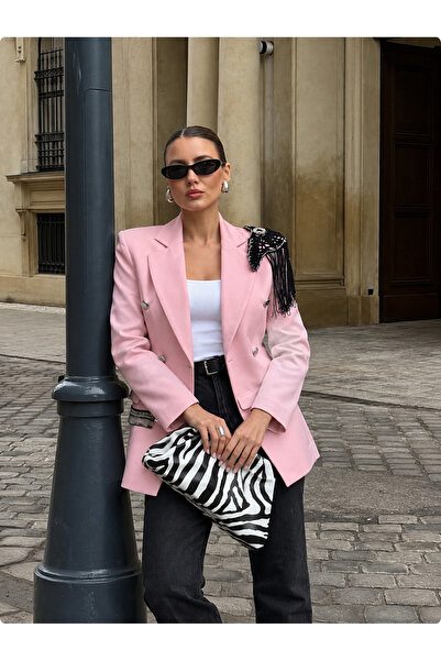GZ Design Boncuk Işlemeli Siyah Püskül Detaylı Açık Pembe Blazer Ceket