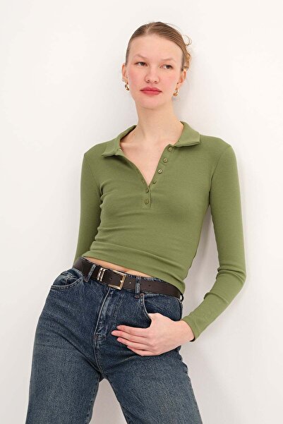 Addax Polo Neck Buttoned Blouse B1848