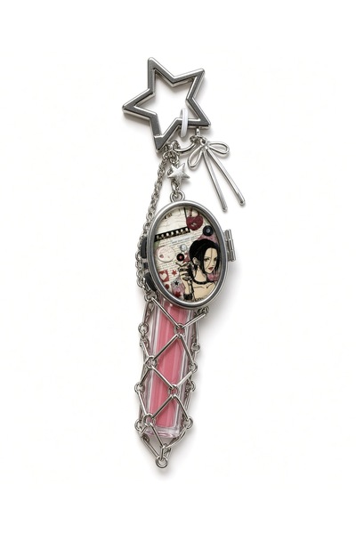 Meyra Accessories Metal Aynalı gloss tutuculu Nana Charm Anahtarlık 1 adet gelmektedir
