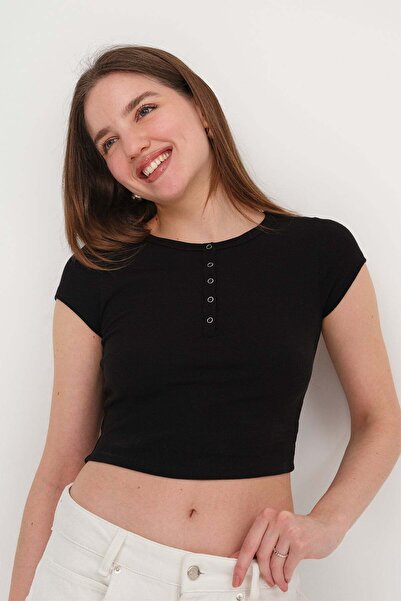 Addax Yakası Çıtçıtlı Modal T-shirt P0346