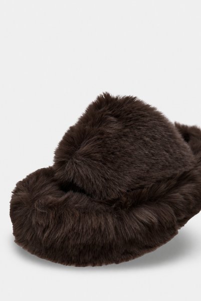 Capone Outfitters Nyssa Peluş Tüylü Kadın Ev Terliği