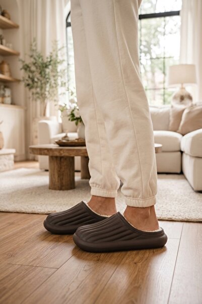 Beyond Unisex Acı Kahve Homey İçi Yumuşacık Kürklü Su Geçirmez Kışlık Ev Terliği 3 Cm BYNDHFAY01