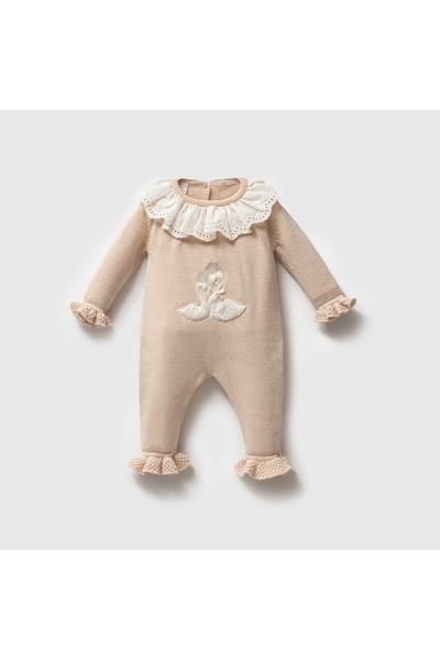 STRAWBABY Nipperland Fisto Dantel Yakalı Kuğu Nakışlı Kız Bebek Triko Tulum -...