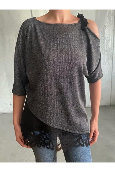 BEBE PLUS Asymmetrical Silver Glitter Shoulder Tie Detailed Satin Lace Detailed Blouse