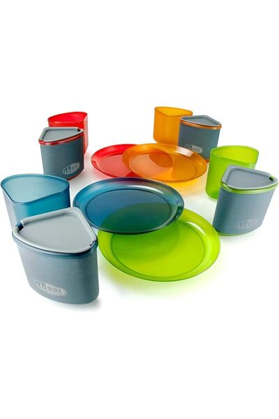 GSI Outdoors طقم طاولات متداخلة مدمجة لـ 4 أشخاص من إنفينيتي خفيفة الوزن للغا...